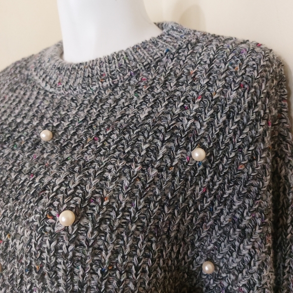 Shop17 Heathered Grey Oversized Chunky Beaded Cropped Thick Knit Sweater - Picture 3 of 13